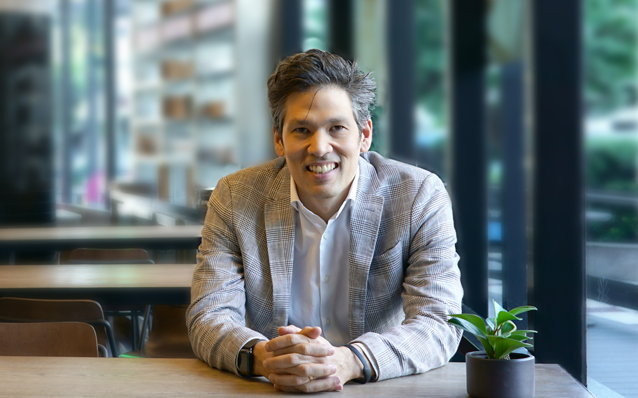 Tony Lohitnavy, Director